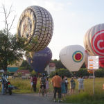 Balóny startují z Charitní louky v Mukařově